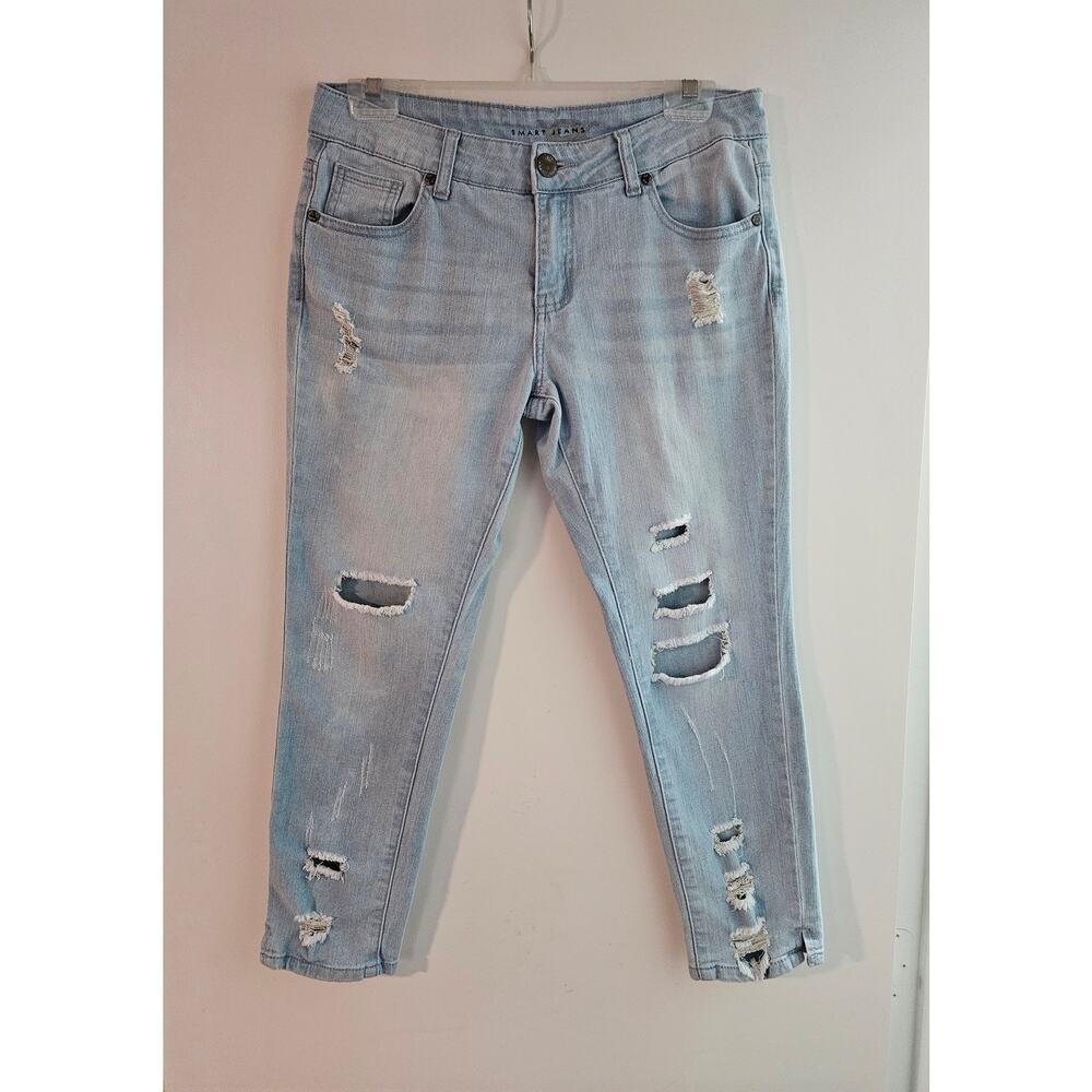 Women's Light Blue Distressed Smart Jeans Size 5/6 Mid Length
